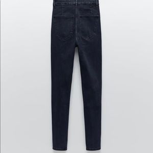 Zara super elastic begging